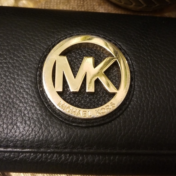 Michael Kors wallet - Picture 3 of 4